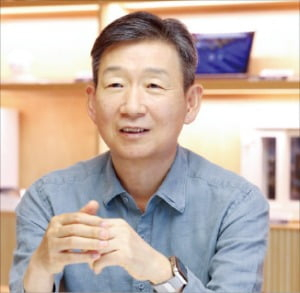 LG Uplus Chief Executive Officer Hwang Hyeon-sik