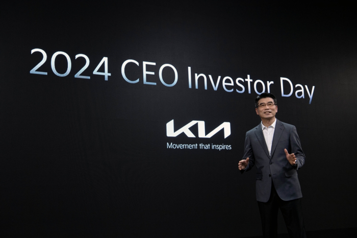 Kia CEO Song Ho-sung unveils the automaker's business strategy at 2024 CEO Investor Day on April 5, 2024