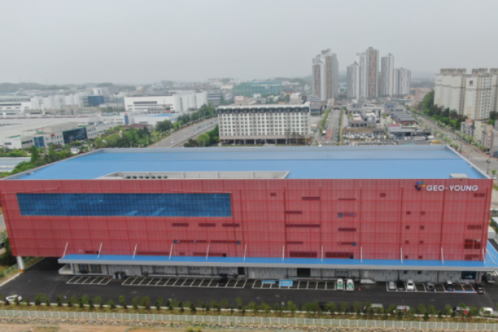 A　Geo-Young　logistics　center　in　Cheonan,　South　Chungcheong　Province　in　South　Korea　(Courtesy　of　Geo-Young)