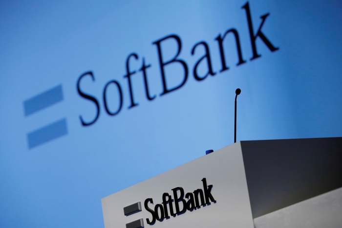 SoftBank　to　buy　part　of　Naver's　Line　stake　by　July:　CEO　Miyakawa