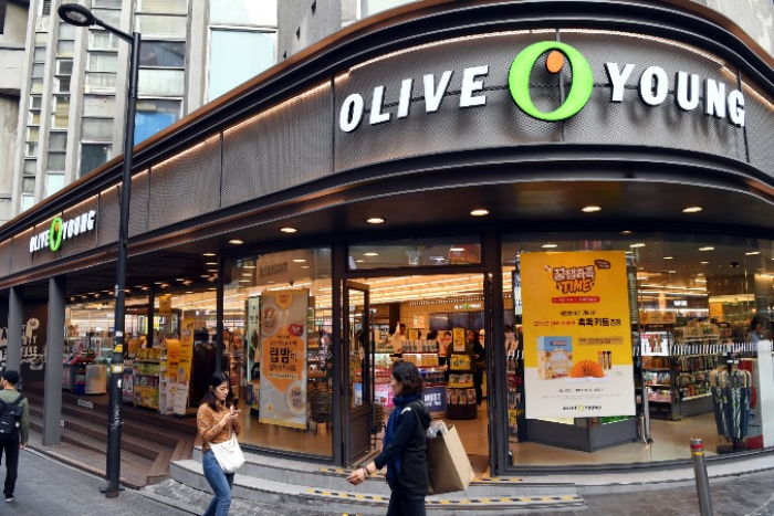 A　CJ　Olive　Young　store　in　Seoul