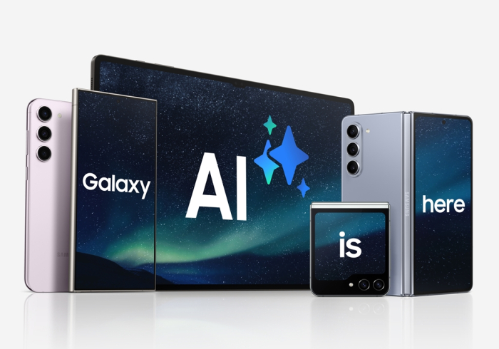 Samsung　Galaxy　smartphone　equipped　with　AI　functions