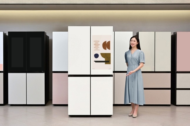 Samsung releases new Bespoke AI Family Hub product 