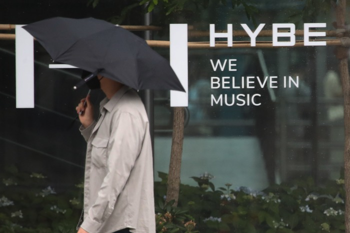 HYBE　offers　to　sell　　mn　SM　Entertainment　shares