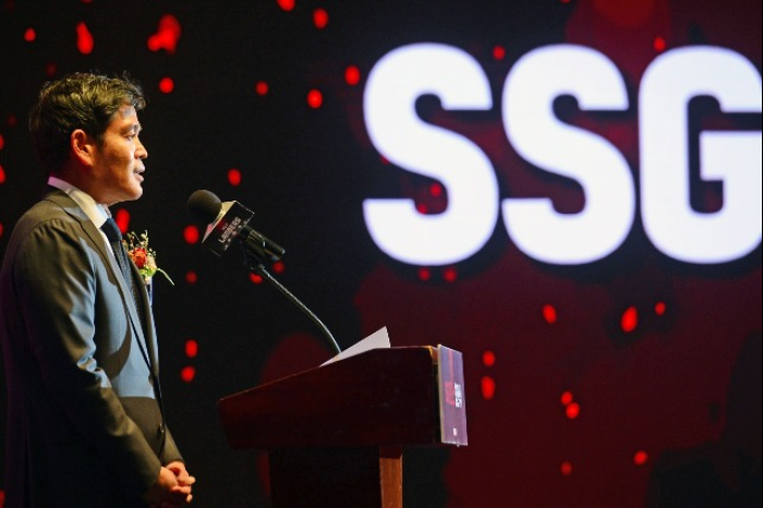 Shinsegae Group Chairman Chung Yong-jin