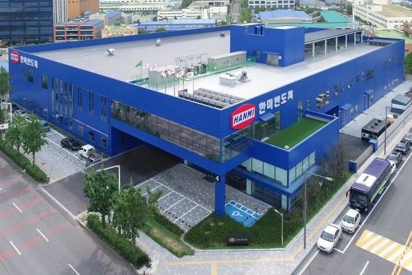 Hanmi Semiconductor wins 0 mn HBM equipment order from SK Hynix