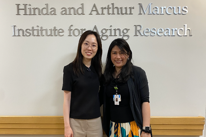 PhyxUp　CEO　Lim　Sangwon　(on　left)　and　Amy　Lo,　a　professor　at　Harvard　Medical　School　and　Marcus　Institute　for　Aging　Research,　in　a　partnership　with　Phyxup　for　research 