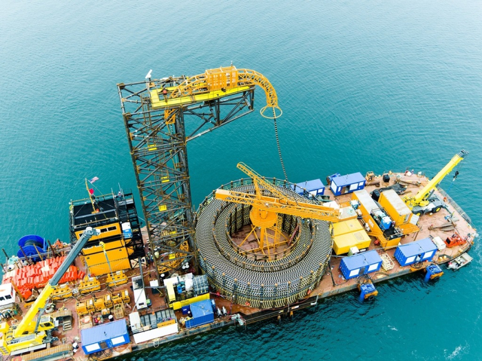 LS　Cable　installs　submarine　cables　(File　photo,　courtesy　of　LS　Cable)