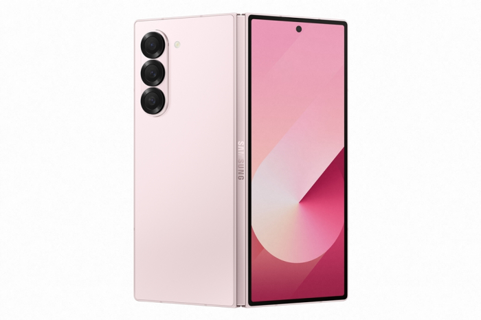 The Galaxy Z Fold6 in pink