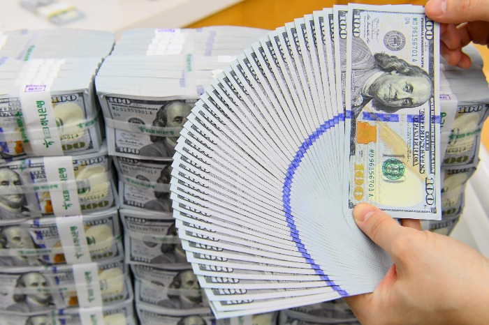 Korea　mulls　tripling　NPS'　advance　dollar　funding　limit