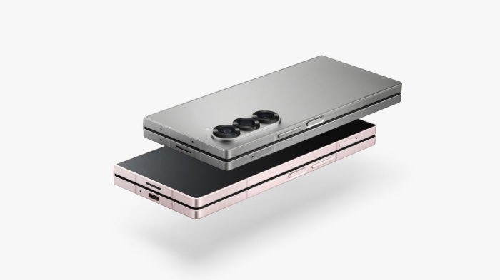 Samsung's　Galaxy　Z　Fold6
