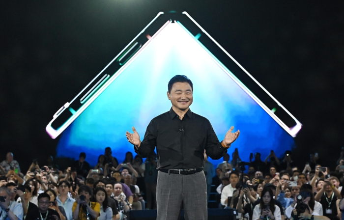 TM　Roh,　president　and　head　of　Samsung　Mobile　eXperience　(MX)　division