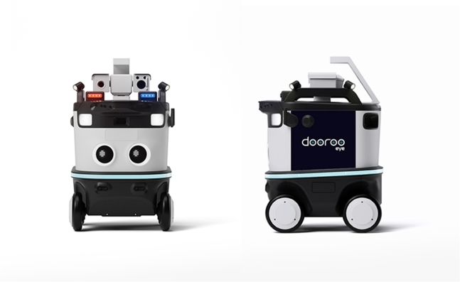 Lotte Innovate's autonomous security robot Dooroo Eye