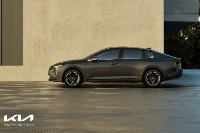 Kia's compact sedan K4