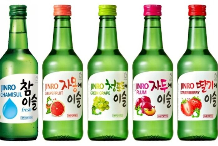 HiteJinro　sells　soju　products　under　the　Chamisul　brand