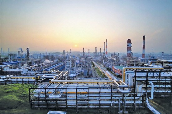 SK Innovation's petrochemicals and refining complex in Ulsan, South Korea (File photo)