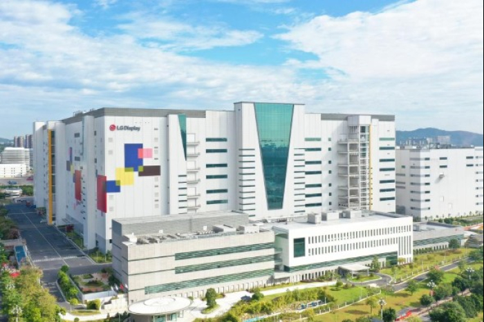 LG　Display's　LCD　plant　in　Guangzhou,　China　(Courtesy　of　LG　Display)