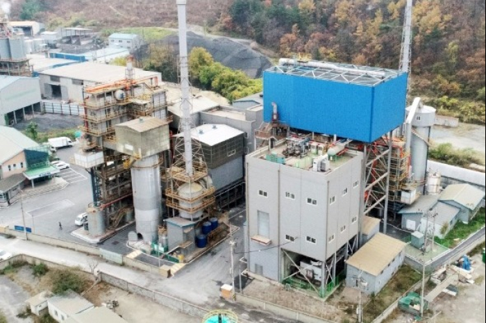 Waste　treatment　center　(Courtesy　of　Ecorbit)