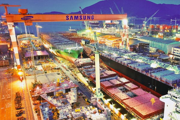 Samsung　Heavy　Industries'　Geoje　Shipyard　(Courtesy　of　Samsung)