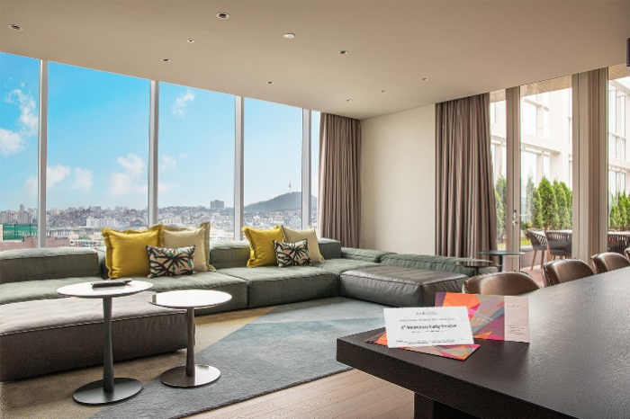 A guest room in Andaz Seoul Gangnam (Courtesy of Andaz)