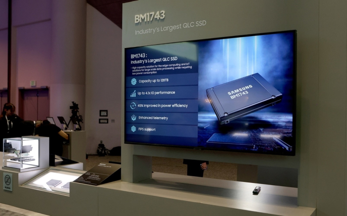 Samsung's BM1743 eSSD showcased at FMS 2024