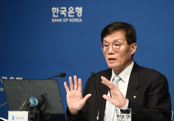 Bank　of　Korea　Governor　Rhee　Chang-yong　addresses　the　press　on　July　11,　2024　(File　photo　by　News1)