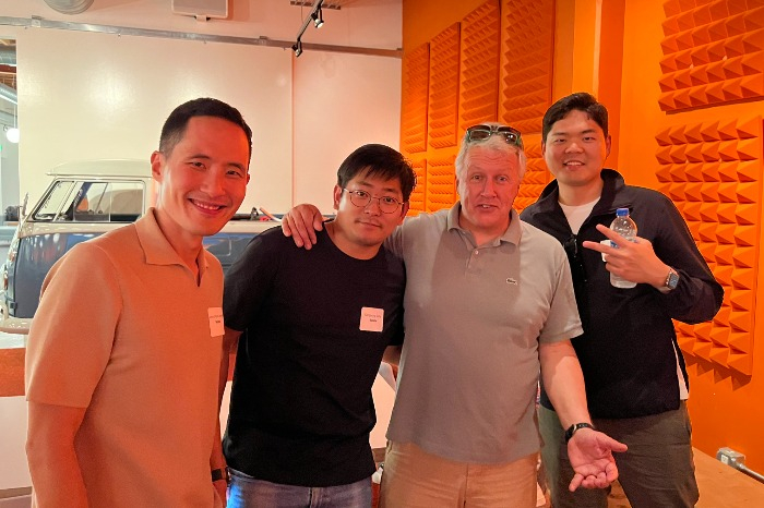 Pixelic's co-founders pose for a photo with Y Combinator's co-founder Paul Graham (center from right) (Courtesy of Pixelic)