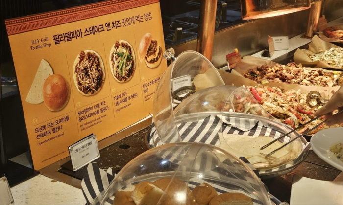 An Ashley Queens outlet in Jongak, central Seoul