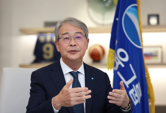 Woori Financial Group CEO and Chairman Yim Jong-yong