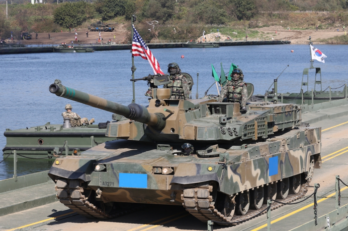 Hyundai　Rotem’s　next-generation　main　battle　tank,　the　K2　Black　Panther