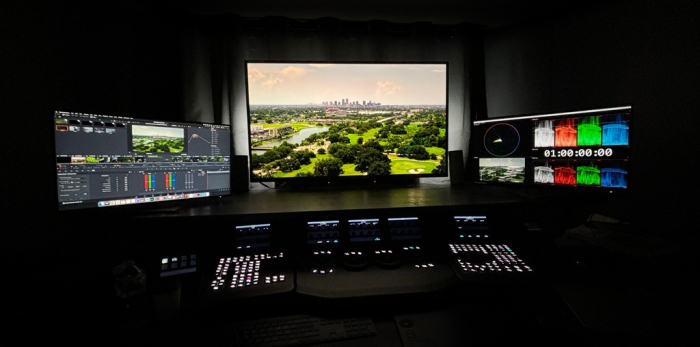 The Finish Line’s studio in the UK with an XMP550 reference monitor equipped with Samsung Display’s 55-inch QD-OLED panel (Courtesy of Samsung Display)