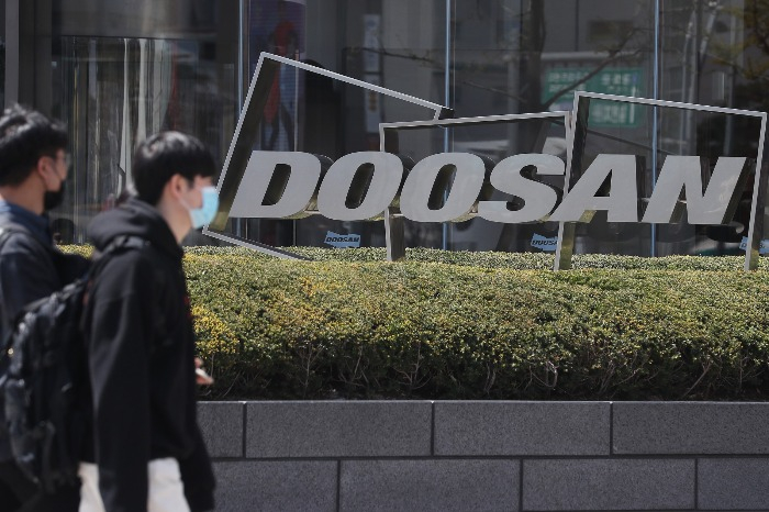 Doosan Bobcat scraps merger with Doosan Robotics