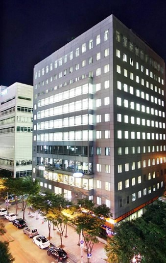 KT&G’s　office　tower　in　Bundang,　Seongnam　on　sale　(File　photo　by　KT&G)