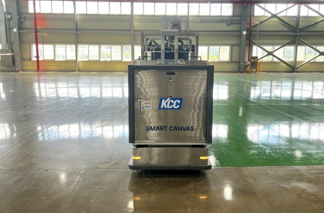 KCC　develops　automated　painting　robot　