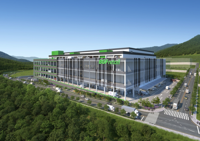A　bird's-eye　view　of　BGF　Retail's　logistics　center　in　Busan,　Korea
