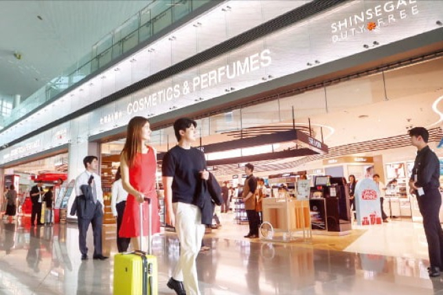 Shinsegae Duty Free opens premium store at Incheon Airport