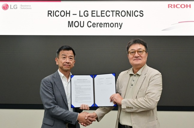 LG Elec, Ricoh to team up for B2B DX business