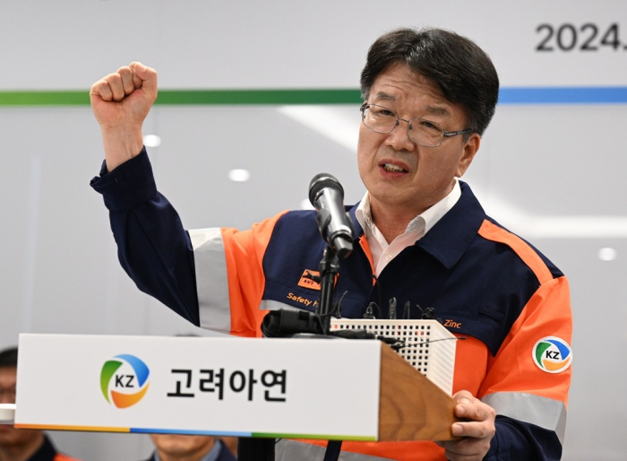 Korea Zinc Vice Chairman Lee Je-joong speaks at a press conference to protest the potential takeover by MBK in Seoul on Sept. 24, 2024 (Photo by Bum-June Kim)
