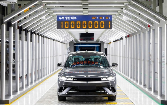 Hyundai rolled out its 100,000,001th car, an IONIQ 5, at its Ulsan plant on Sept. 30