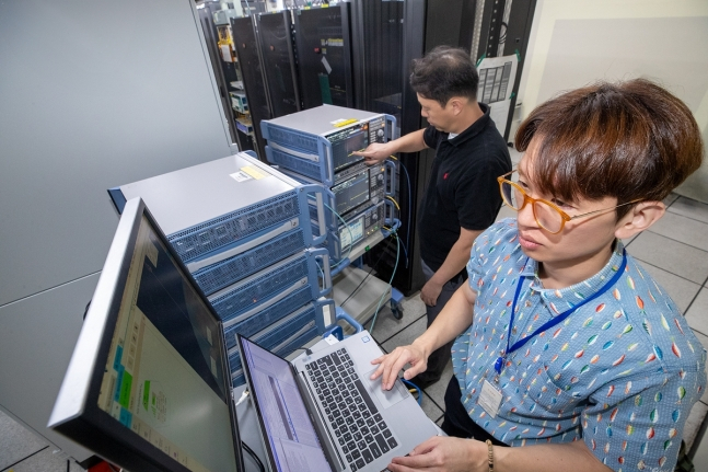 KT　succeeds　5G　NTN　satellite　communication