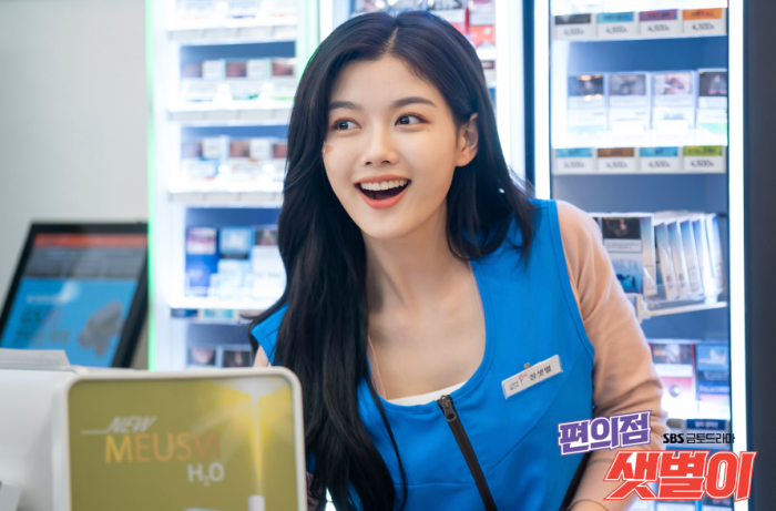 GS25 enhances its convenience store brand awareness in Southeast Asia through the popular Korean drama Backstreet Rookie (Courtesy of SBS)