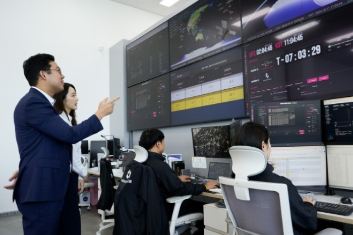 KT,　KT　SAT,　Nara　Space　to　launch　satellite　data　biz