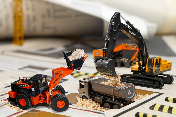 HD Hyundai to show unmanned construction equipment tech