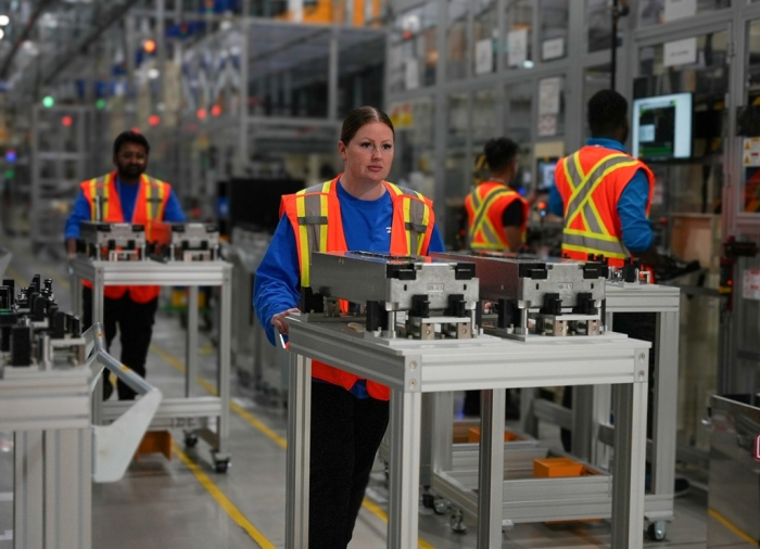 NextStar,　a　joint　venture　between　LG　Energy　and　Stellantis,　begins　mass　production　of　EV　battery　modules　(Courtesy　of　Yonhap)