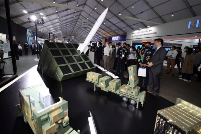 LIG　NEX1's　missile　defense　system　on　display　(Courtesy　of　Yonhap)