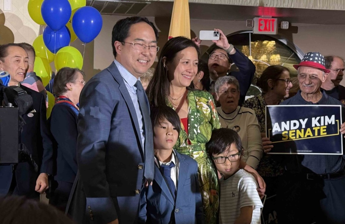 Senator-elect Kim and his family pose for a photo following Kim's speech at a DoubleTree Hotel in Cherry Hill, New Jersey on Nov. 5, 2024 (Courtesy of Yonhap)