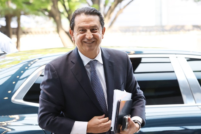 Jose Munoz, Hyundai Motor's incoming CEO, enters a hotel in Seoul to attend the second US-Japan-Korea Trilateral Executive Dialogue (TED) meeting on Sept. 4, 2024
