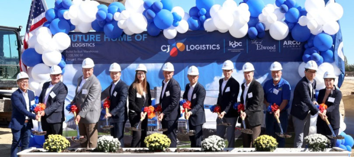 CJ　Logistics　breaks　ground　on　a　logistics　center　in　Elwood,　Illinois,　on　Oct.　10,　2024　(File　photo　by　CJ　Logistics)