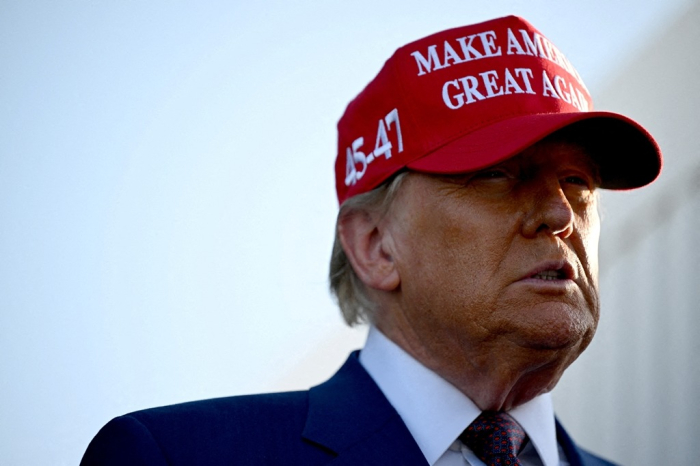 US　President-elect　Donald　Trump　attends　a　viewing　of　the　launch　of　the　sixth　test　flight　of　the　SpaceX　Starship　rocket,　in　Brownsville,　Texas,　on　Nov.　19,　2024　(File　photo　by　Reuters　via　Yonhap)