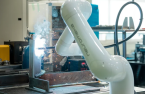 POSCO to buy Korean robotics firm stake for steel business